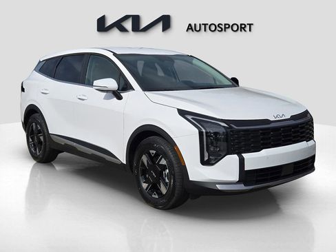 New 2026 Kia Sportage LX image 3