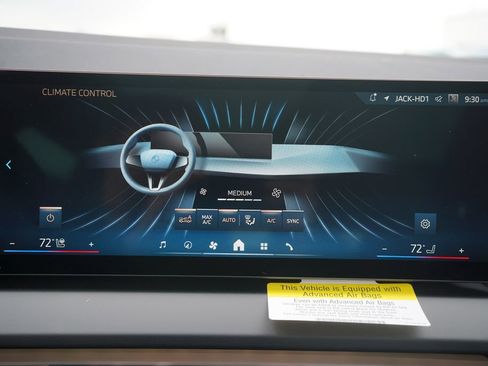 Used 2025 BMW X3 xDrive30i w/ Premium Package image 17