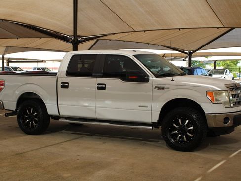 Used 2013 Ford F150 XLT w/ XLT Chrome Pkg image 13