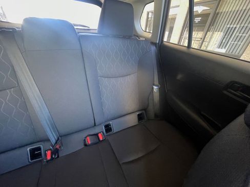 Used 2025 Toyota Corolla Cross LE image 38