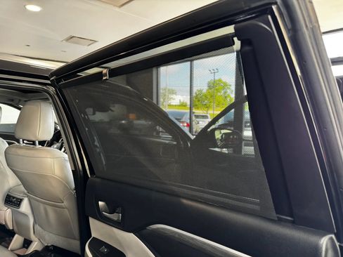 Used 2019 Toyota Highlander Limited Platinum w/ Protection Package #3 AWD/4WD image 21