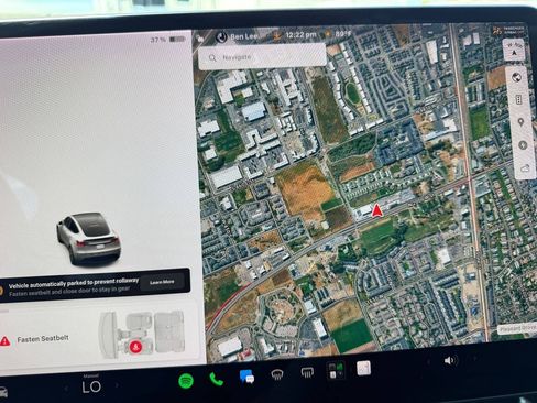 Used 2021 Tesla Model Y Long Range AWD/4WD image 37