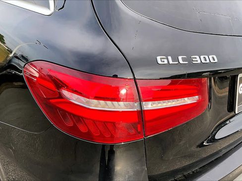 Certified 2019 Mercedes-Benz GLC 300 image 29