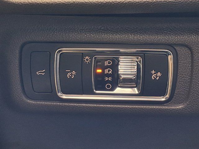 Certified 2022 Lincoln Corsair FWD w/ Equipment Group 101A image 16