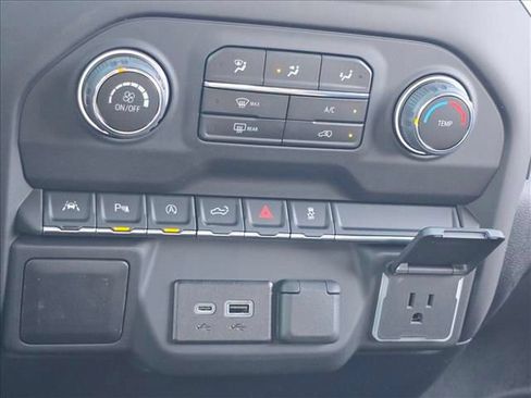 New 2026 Chevrolet Silverado 1500 W/T w/ WT Value Package AWD/4WD image 24