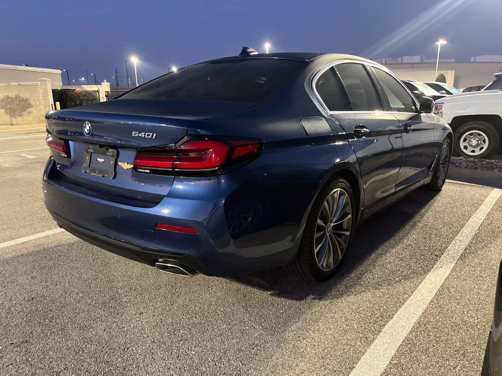 Used 2023 BMW 540i w/ Convenience Package RWD image 3