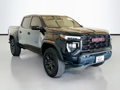 Used 2025 GMC Canyon Elevation w/ Convenience Package RWD image 3