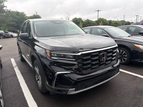 Used 2025 Honda Pilot EX-L image 4