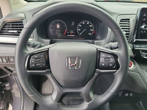 Certified 2025 Honda Odyssey EX-L image 15