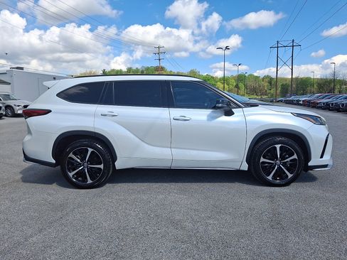 Used 2022 Toyota Highlander XSE image 8
