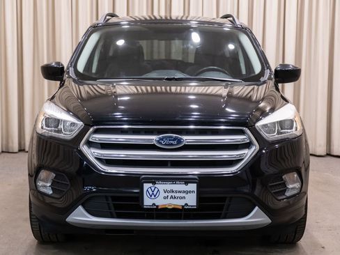 Used 2018 Ford Escape SEL image 3