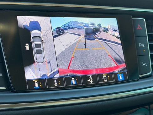 Used 2024 Buick Enclave Essence w/ Experience Buick Package image 28