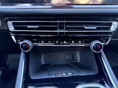 New 2026 Chevrolet Traverse Z71 image 17