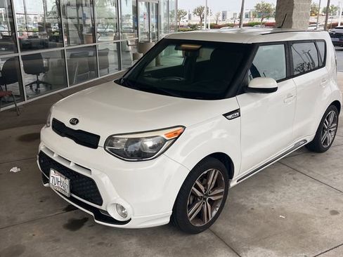 Used 2016 Kia Soul + w/ Soulful Package image 1