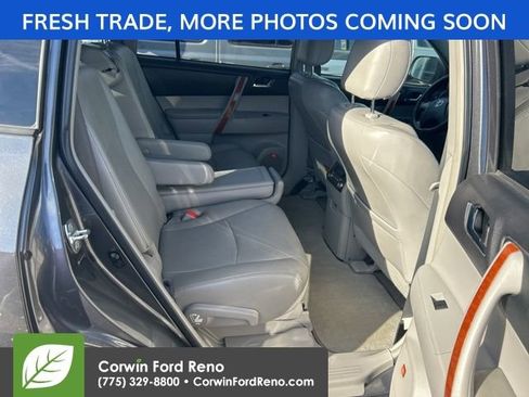 Used 2010 Toyota Highlander Limited image 10