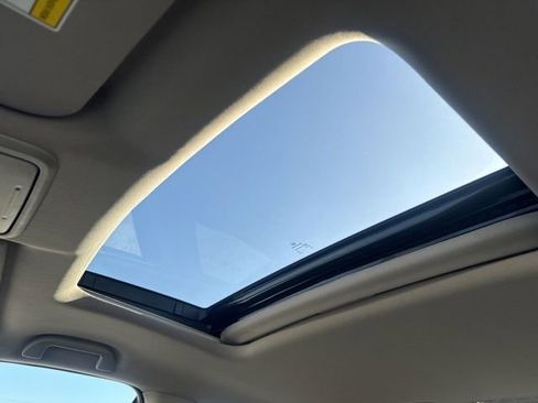 Used 2025 Honda Ridgeline RTL image 10