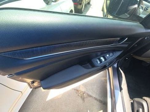 Used 2019 Honda Accord EX image 12