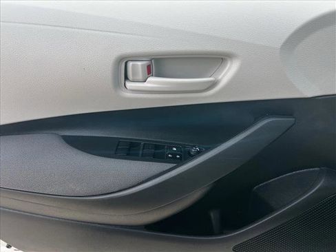 Certified 2025 Toyota Corolla LE image 11