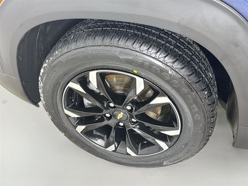 Used 2022 Chevrolet TrailBlazer LT image 30