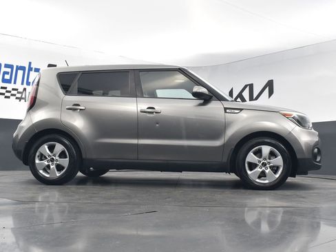 Used 2018 Kia Soul image 23