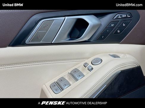 Used 2019 BMW X7 xDrive40i w/ Premium Package image 3