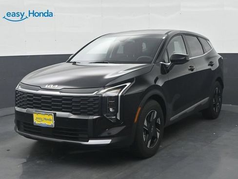 Used 2026 Kia Sportage LX FWD image 3