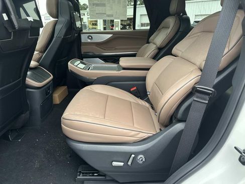 New 2026 Lincoln Navigator Black Label image 24