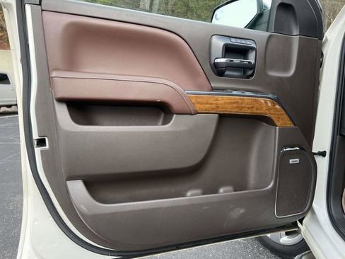 Used 2014 Chevrolet Silverado 1500 High Country w/ High Country Premium Package image 18