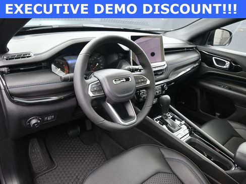 New 2025 Jeep Compass Latitude w/ Sun & Sound Group image 33