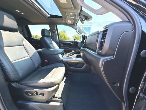 Used 2022 Chevrolet Silverado 1500 LTZ w/ LTZ Premium Package AWD/4WD image 29