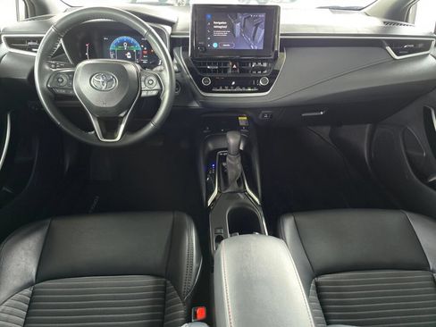 Used 2024 Toyota Corolla XSE FWD image 18