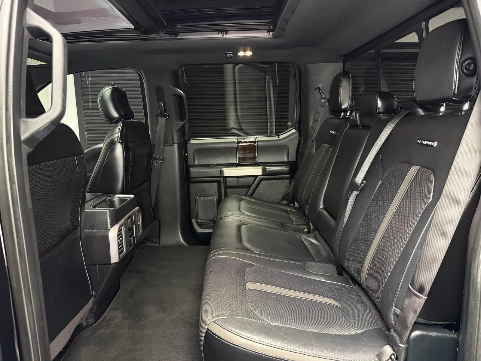 Used 2016 Ford F150 Platinum w/ Equipment Group 701A Luxury AWD/4WD image 17