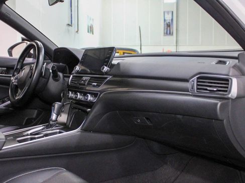 Used 2020 Honda Accord Sport image 39