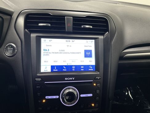 Used 2019 Ford Fusion Titanium image 23