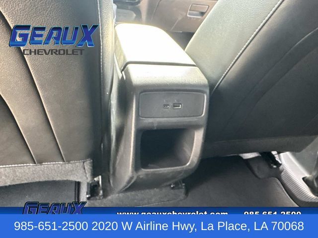 Used 2025 Chevrolet Trax LT FWD image 1