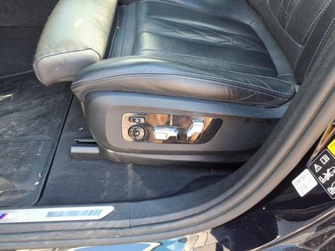 Used 2023 BMW X6 M50i w/ Executive Package image 5