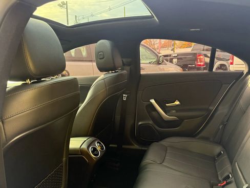 Used 2021 Mercedes-Benz CLA 250 4MATIC image 28