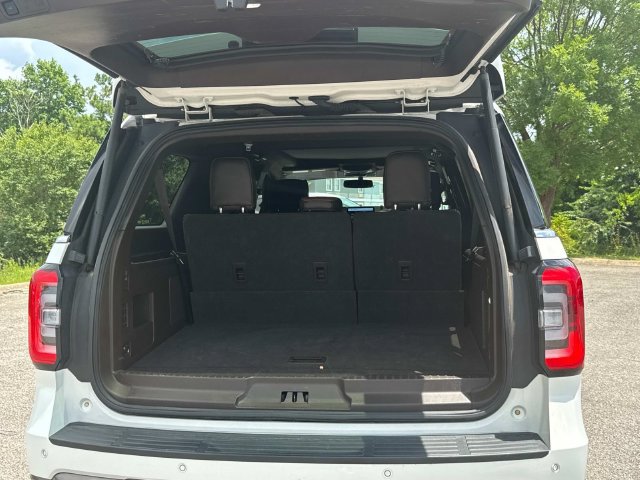 Used 2024 Ford Expedition Max King Ranch AWD/4WD image 14