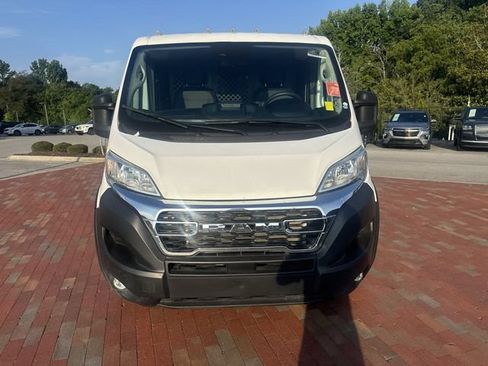 Used 2025 RAM ProMaster 2500 w/ U-Haul Equipment Group FWD image 25