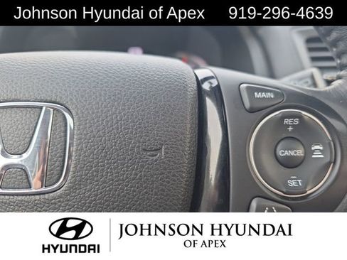 Used 2017 Honda Pilot Touring image 28