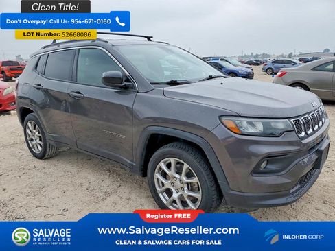 Used 2023 Jeep Compass Latitude AWD/4WD image 5