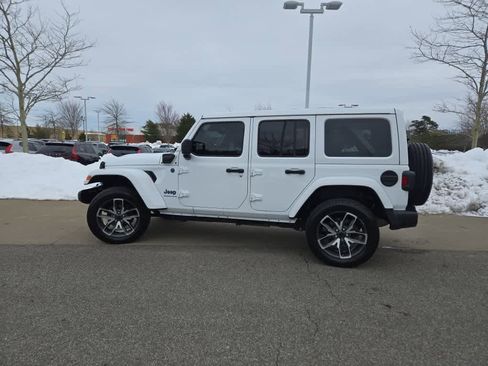 Used 2024 Jeep Wrangler Sport S w/ Convenience Group image 4