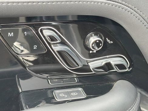 Used 2019 Land Rover Range Rover HSE image 24
