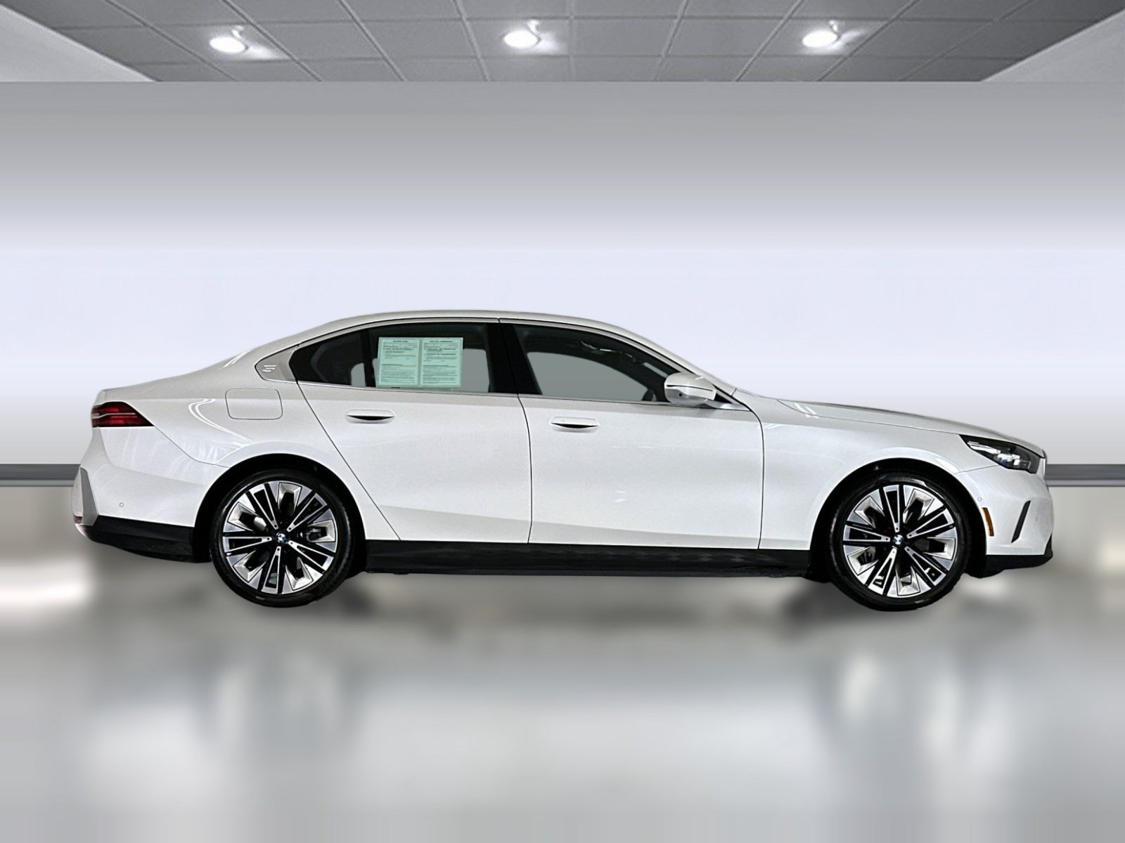 Used 2026 BMW i5 eDrive40 w/ Premium Package AWD/4WD image 8