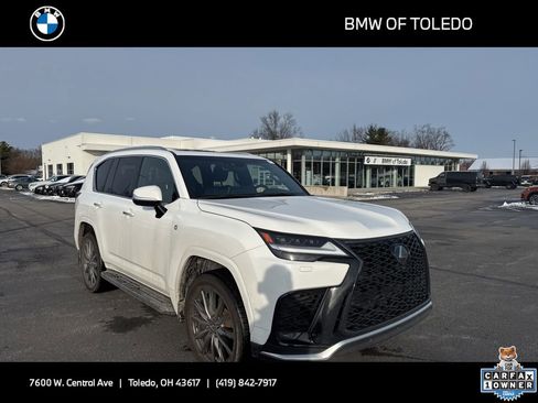 Used 2024 Lexus LX 600 F Sport image 1