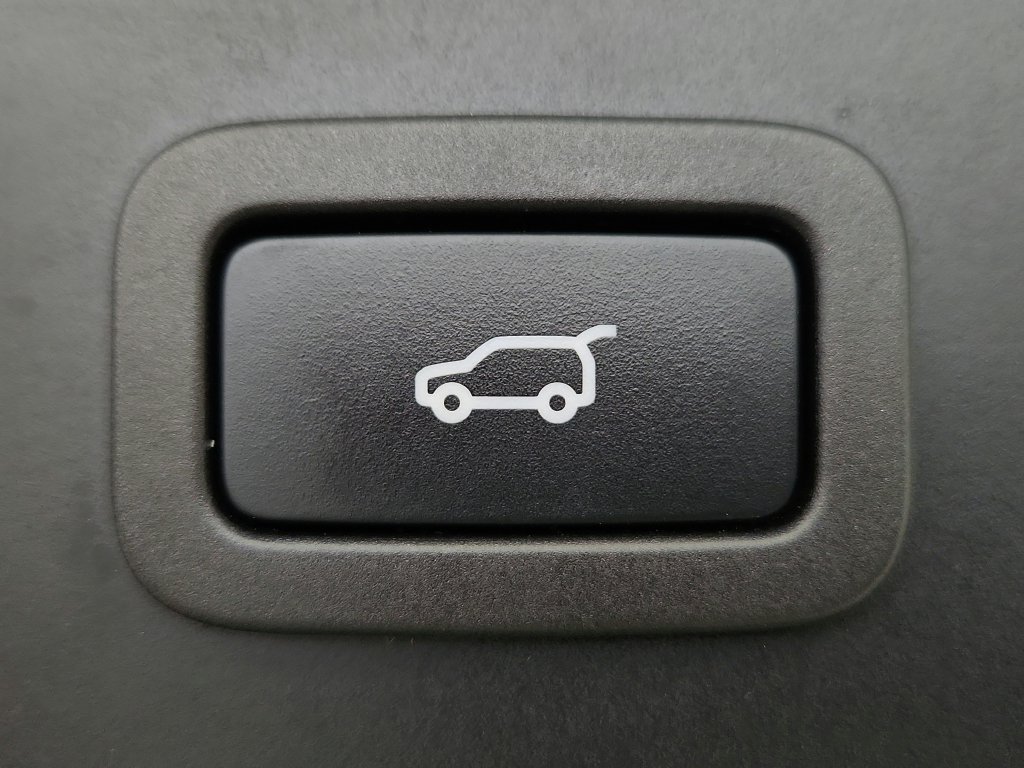 Used 2022 Land Rover Range Rover Velar R-Dynamic S AWD/4WD image 38