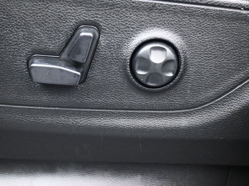 Used 2021 RAM 1500 Big Horn image 31