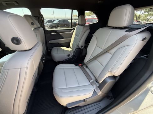 New 2026 GMC Acadia Elevation w/ Elevation Premium Package image 16