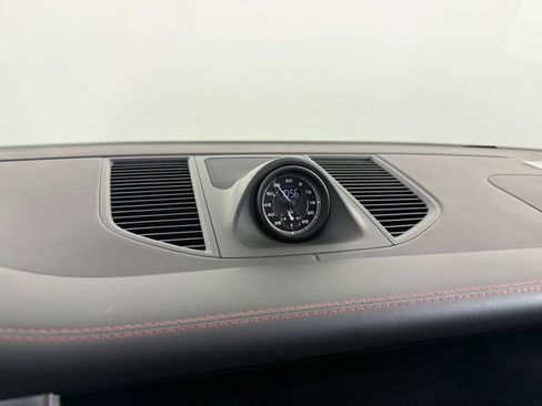 Certified 2026 Porsche Macan Turbo AWD/4WD image 23