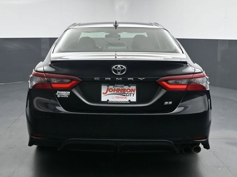 Used 2024 Toyota Camry SE FWD image 7